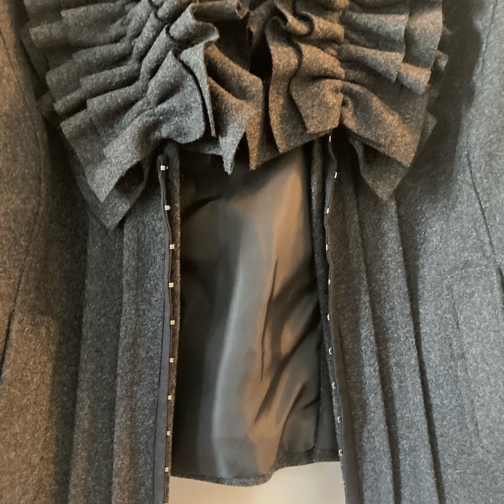 Hinge Grey Ruffle Wool Ruffle Collar Jacket, Size Large - Picture 2 of 3